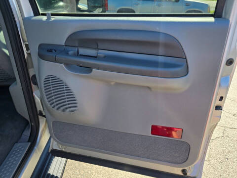 2004 Ford Excursion XLT