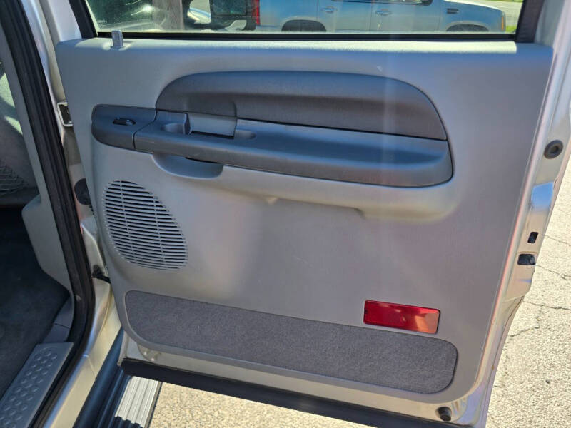 2004 Ford Excursion XLT