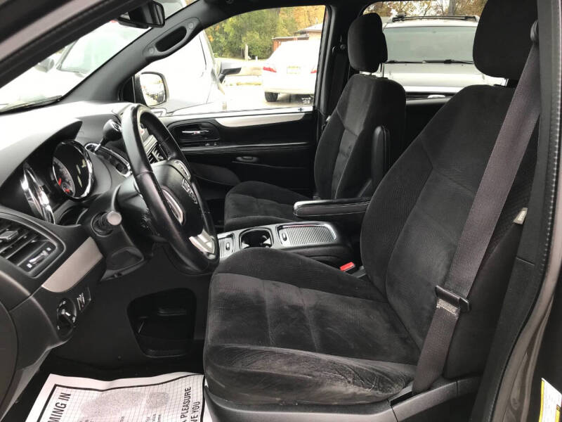 2015 Dodge Grand Caravan SXT Plus