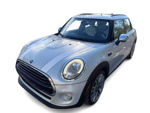 2016 MINI Hardtop 4 Door Cooper