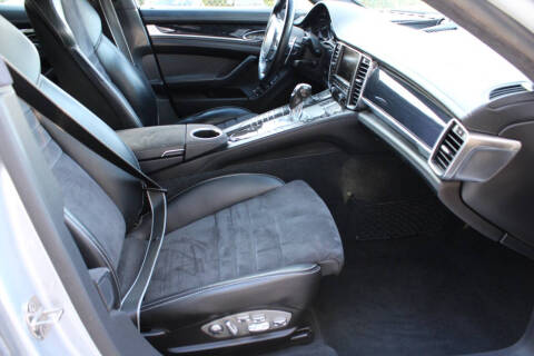 2015 Porsche Panamera GTS