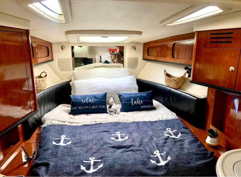 2008 Sea Ray Sun Dancer 330