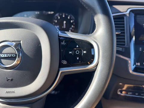 2019 Volvo XC90 T6 Momentum