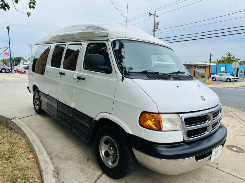 2000 Dodge Ram Van 1500