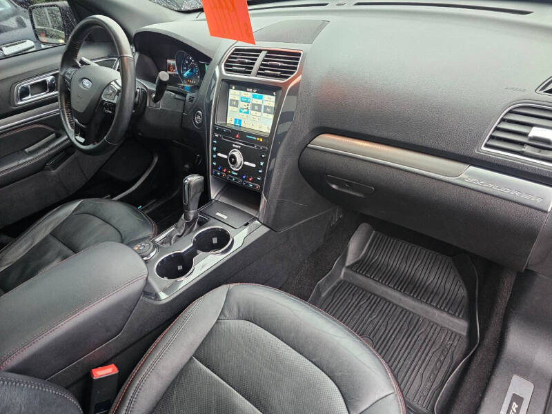 2018 Ford Explorer Sport