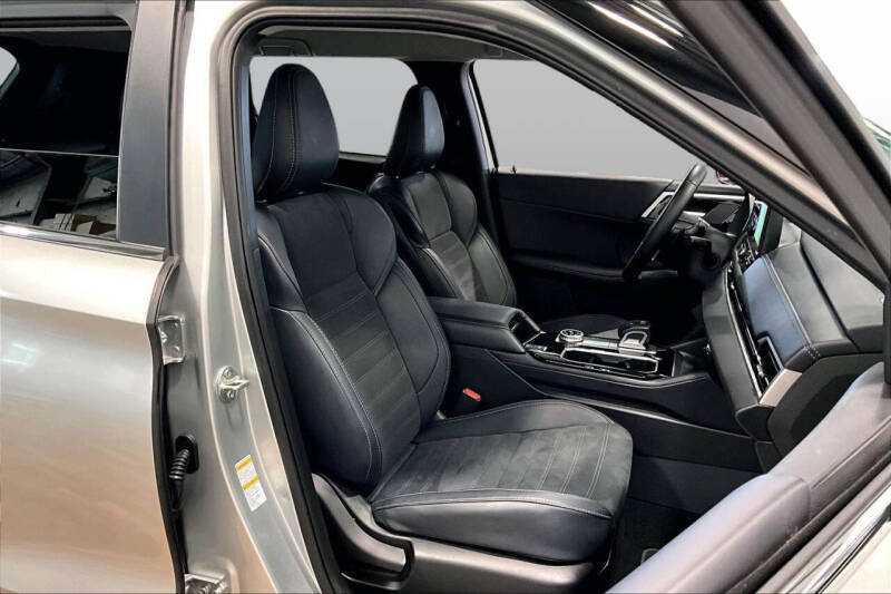 2025 Mitsubishi Outlander