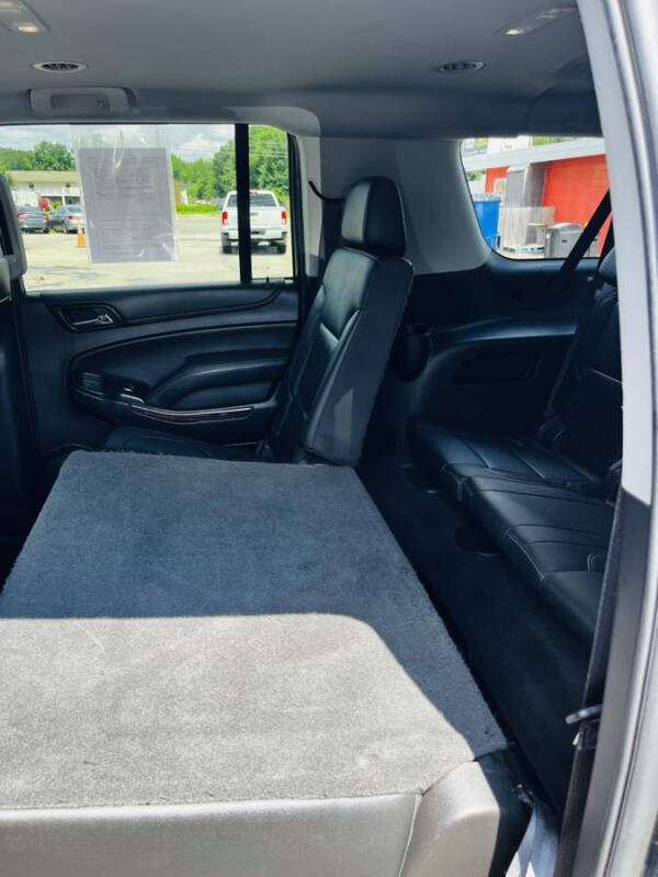 2019 Chevrolet Suburban LT