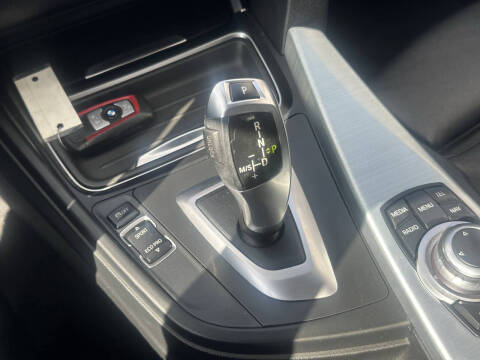 2012 BMW 3 Series 328i