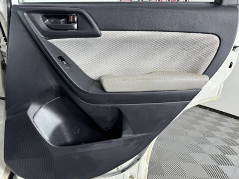 2017 Subaru Forester 2.5i