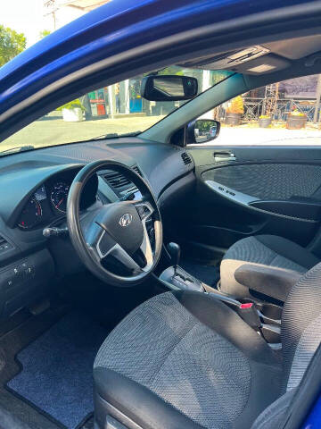 2013 Hyundai Accent GS