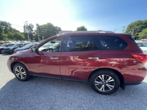 2017 Nissan Pathfinder S