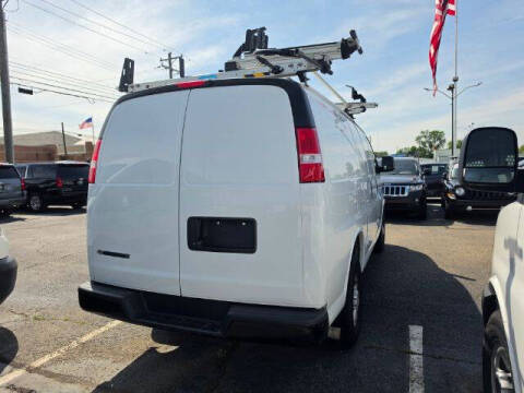 2021 Chevrolet Express 2500