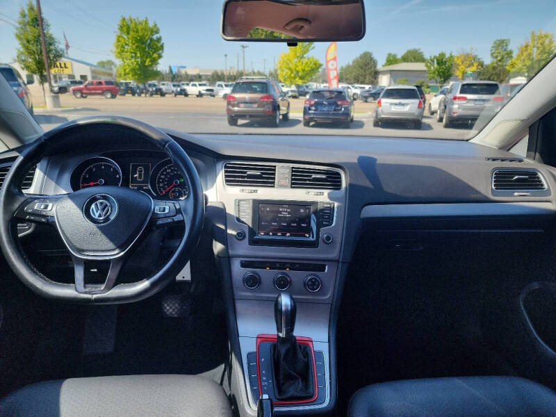 2015 Volkswagen Golf TSI SEL