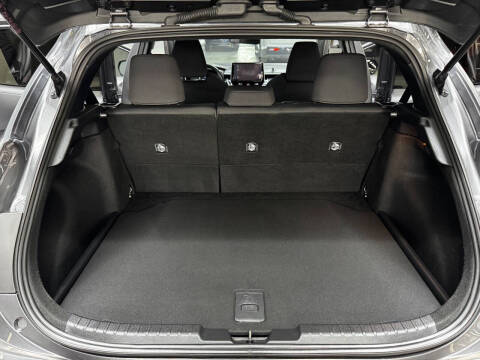 2024 Toyota Corolla Hatchback SE