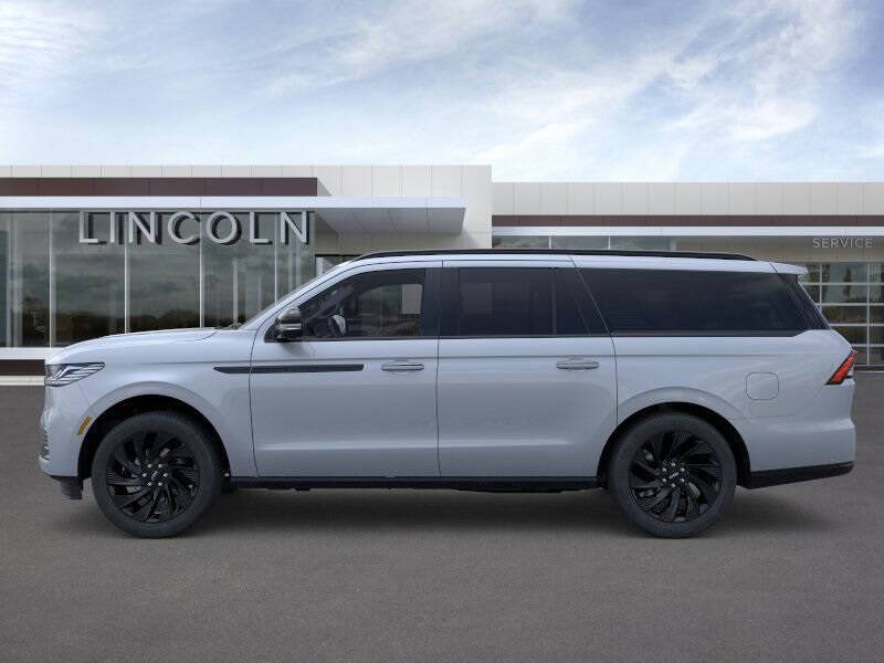 2025 Lincoln Navigator L Reserve