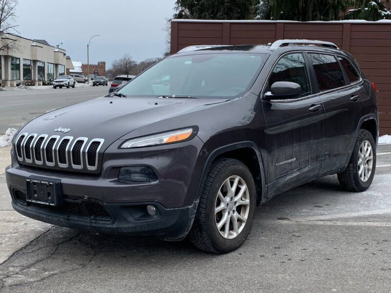 2014 Jeep Cherokee for sale at KG MOTORS in West Newton MA