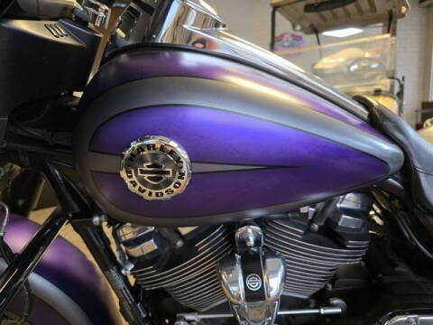 2017 Harley-Davidson FLHXS SG Spec
