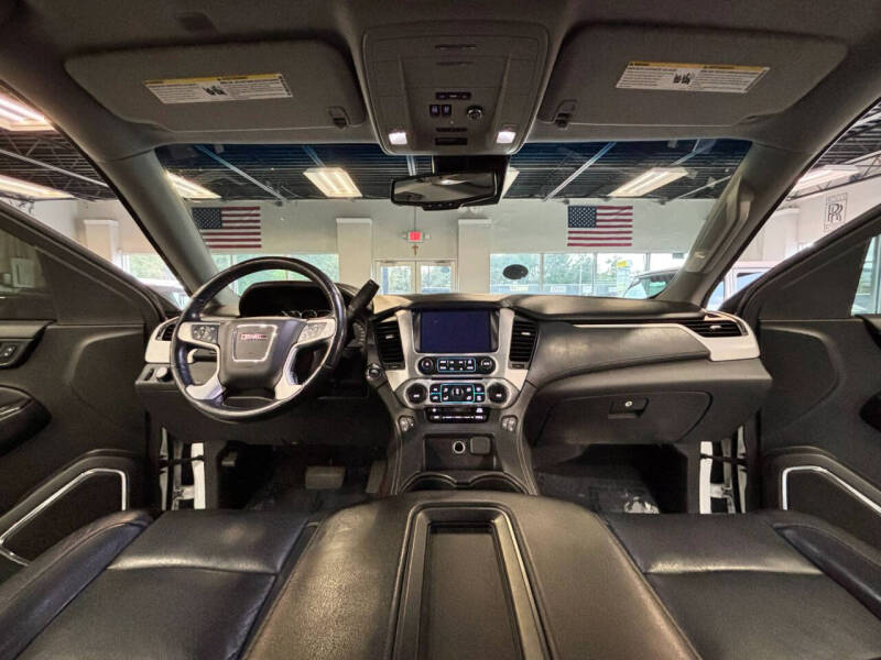 2020 GMC Yukon XL SLT