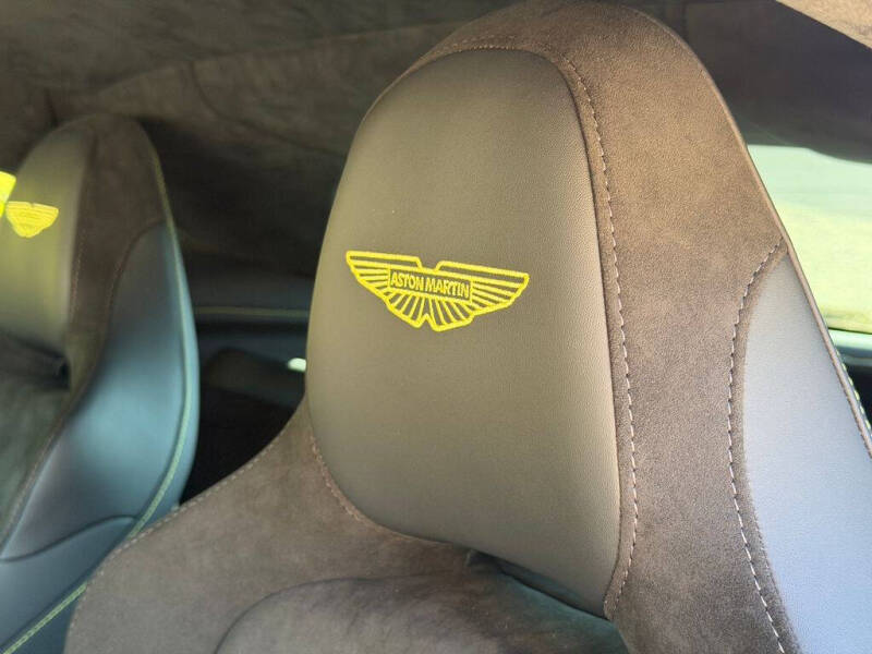 2025 Aston Martin Vantage