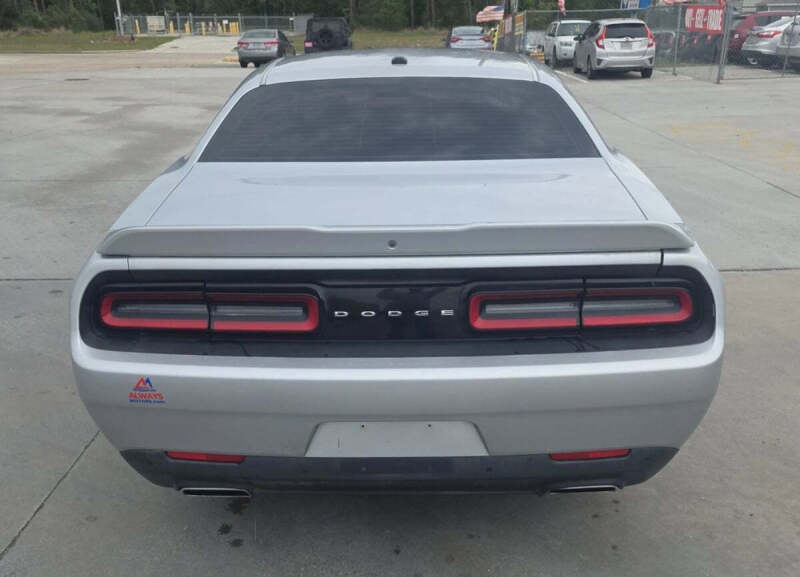 2020 Dodge Challenger SXT