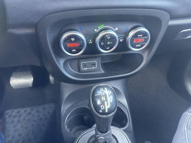 2017 FIAT 500L Trekking