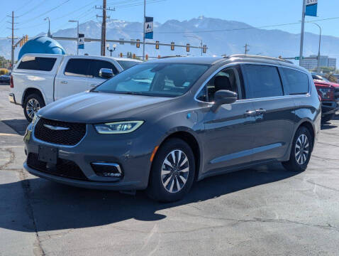 2021 Chrysler Pacifica Hybrid Touring