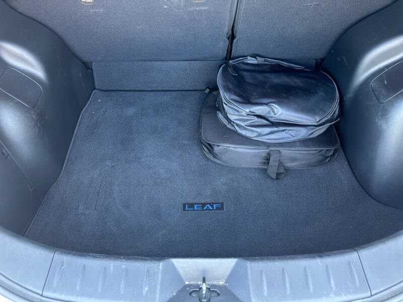 2018 Nissan LEAF S