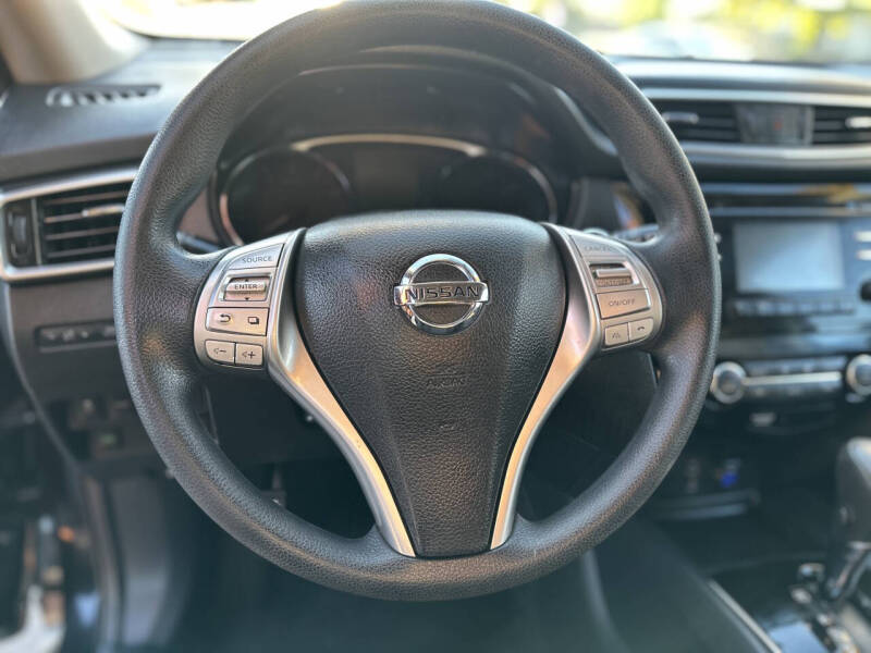 2016 Nissan Rogue SV