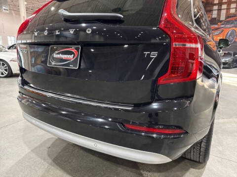 2022 Volvo XC90 T5 Momentum