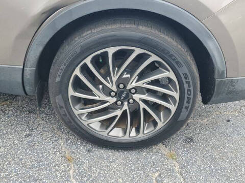 2019 Lincoln Nautilus Reserve