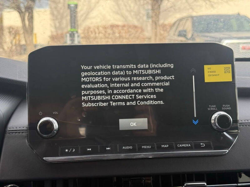 2025 Mitsubishi Outlander PHEV SE