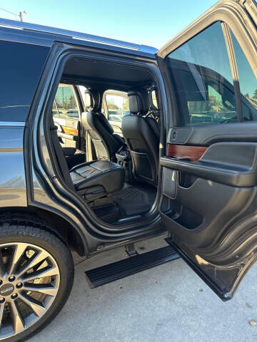 2018 Lincoln Navigator Select