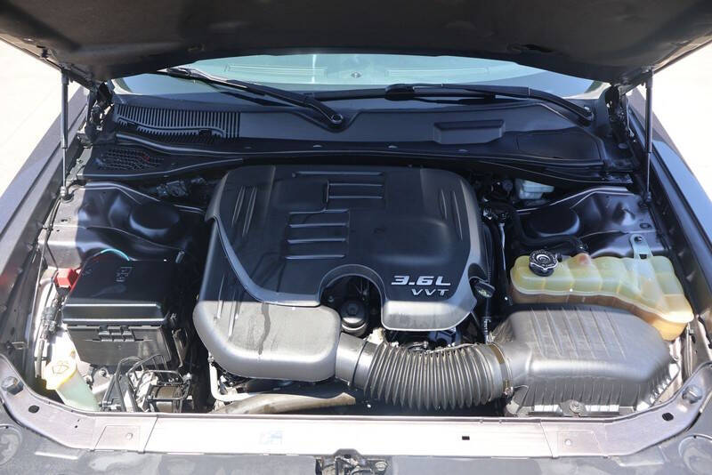 2013 Dodge Challenger SXT