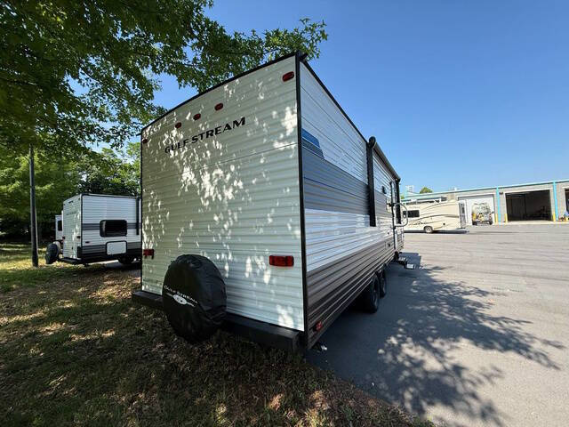 2025 Gulfstream Conquest