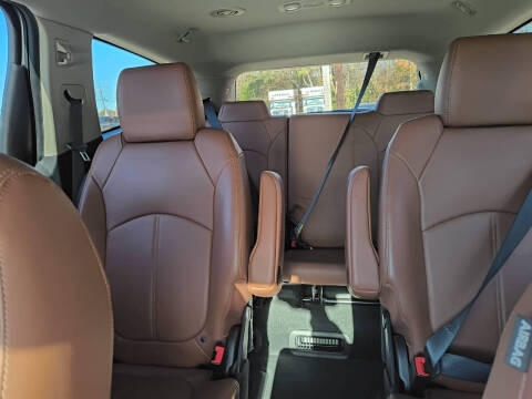 2017 Chevrolet Traverse LT