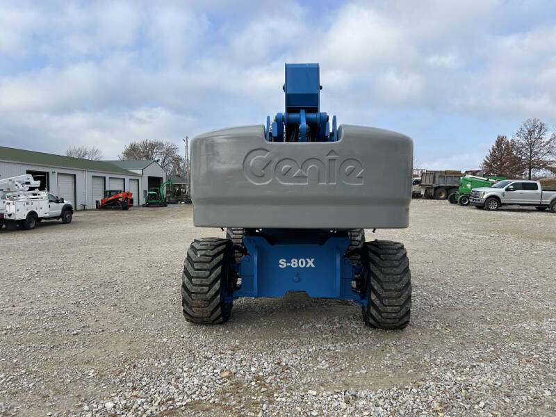 2015 Genie 80' Manlift
