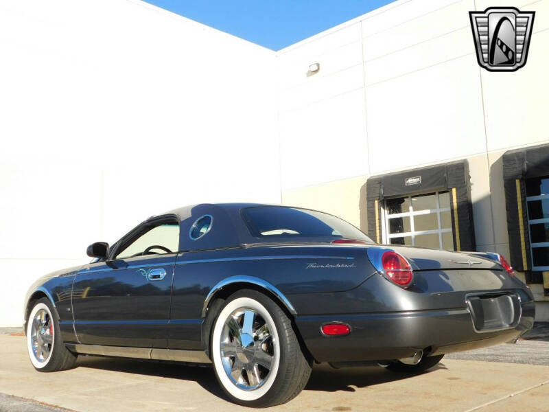 2003 Ford Thunderbird