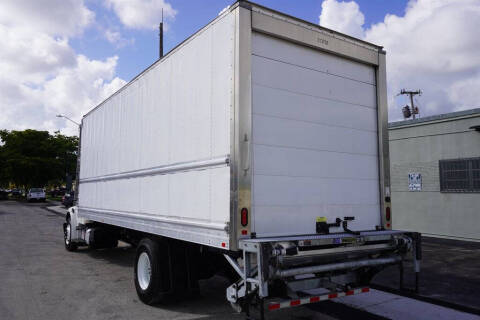 2018 Freightliner M2 106