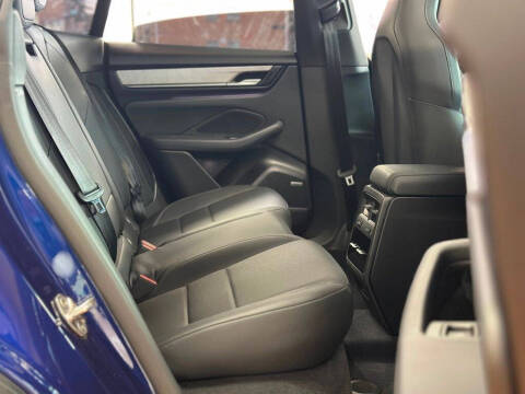 2024 Porsche Macan 4 Electric