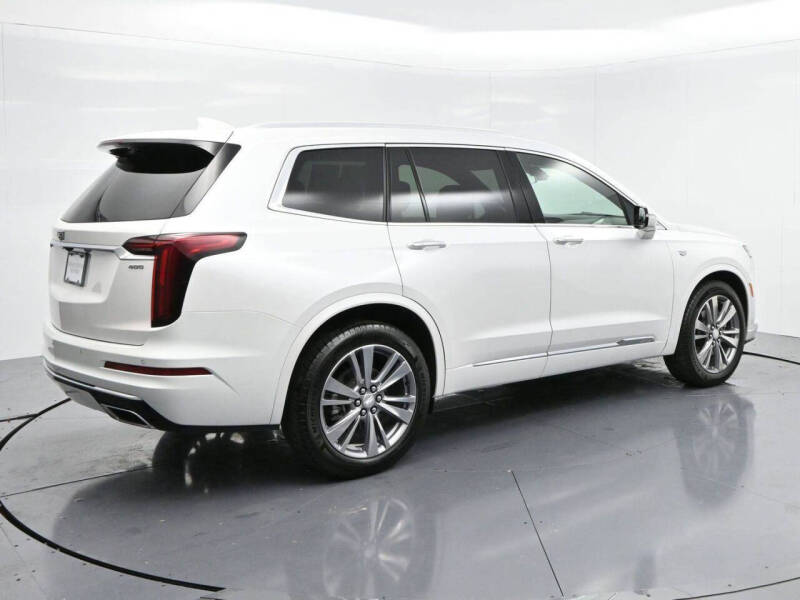 2025 Cadillac XT6 Premium Luxury