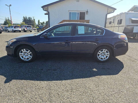 2009 Nissan Altima for sale at AUTOTRACK INC in Mount Vernon WA