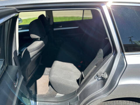 2010 Subaru Outback 2.5i Premium