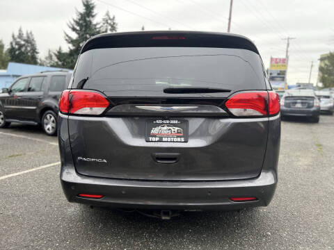 2017 Chrysler Pacifica Touring