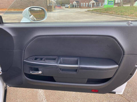 2012 Dodge Challenger SXT