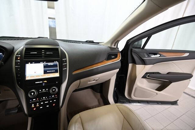 2019 Lincoln MKC Select