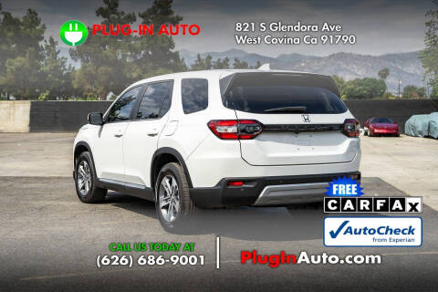 2023 Honda Pilot EX-L w/Rear Captain's Chairs