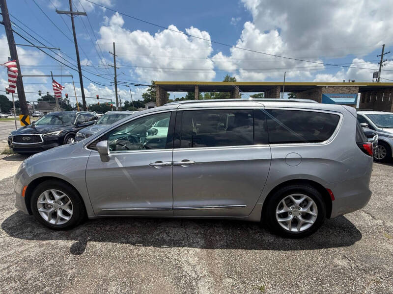 2018 Chrysler Pacifica Touring L Plus
