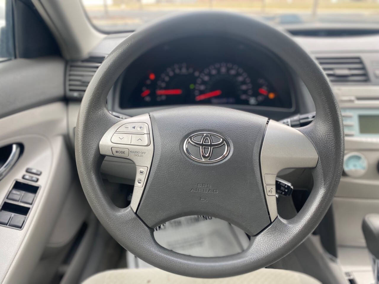 2007 Toyota Camry for sale at Ideal Cars LLC in Skokie, IL