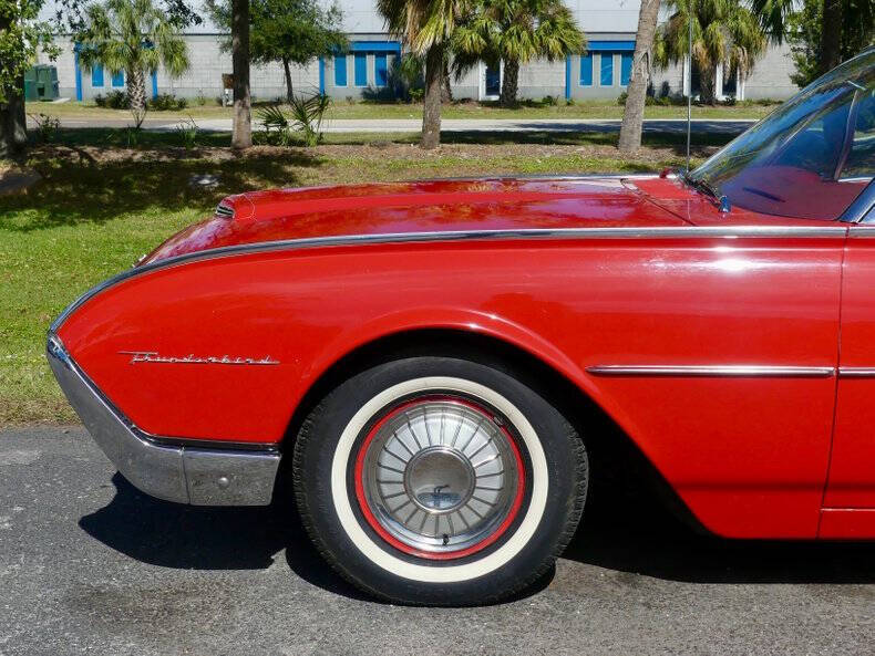 1962 Ford Thunderbird