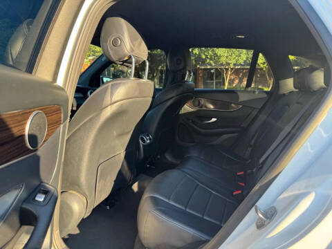 2020 Mercedes-Benz GLC GLC 300